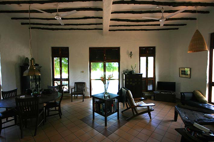 living room with maximum sea breeze